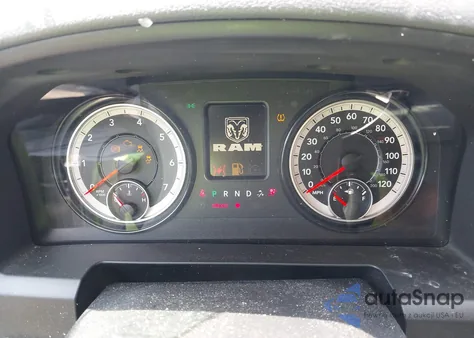 2017 Ram 1500 Express 4X2 5'7 Box z USA, uszkodzony, nr VIN 3C6RR6KTXHG783074